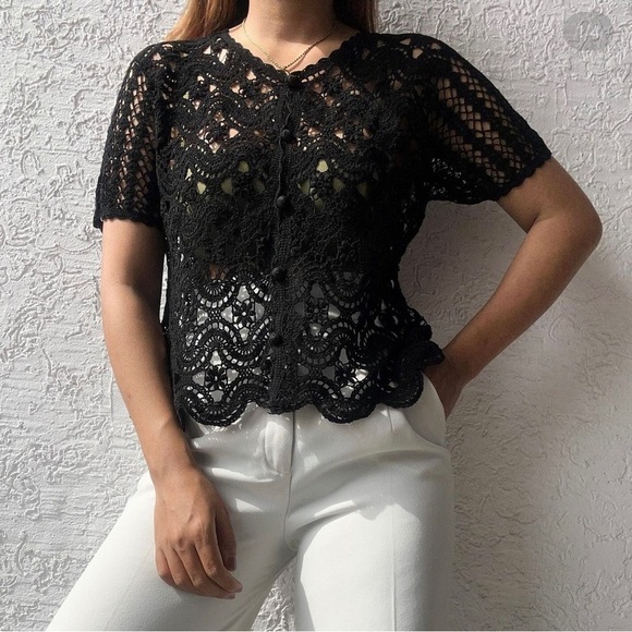 2B Bebe Tops - 2B Bebe Crochet Top